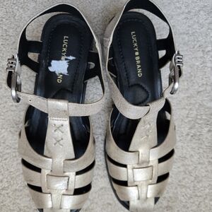 Lucky Brand Gold Fisherman Sandals
